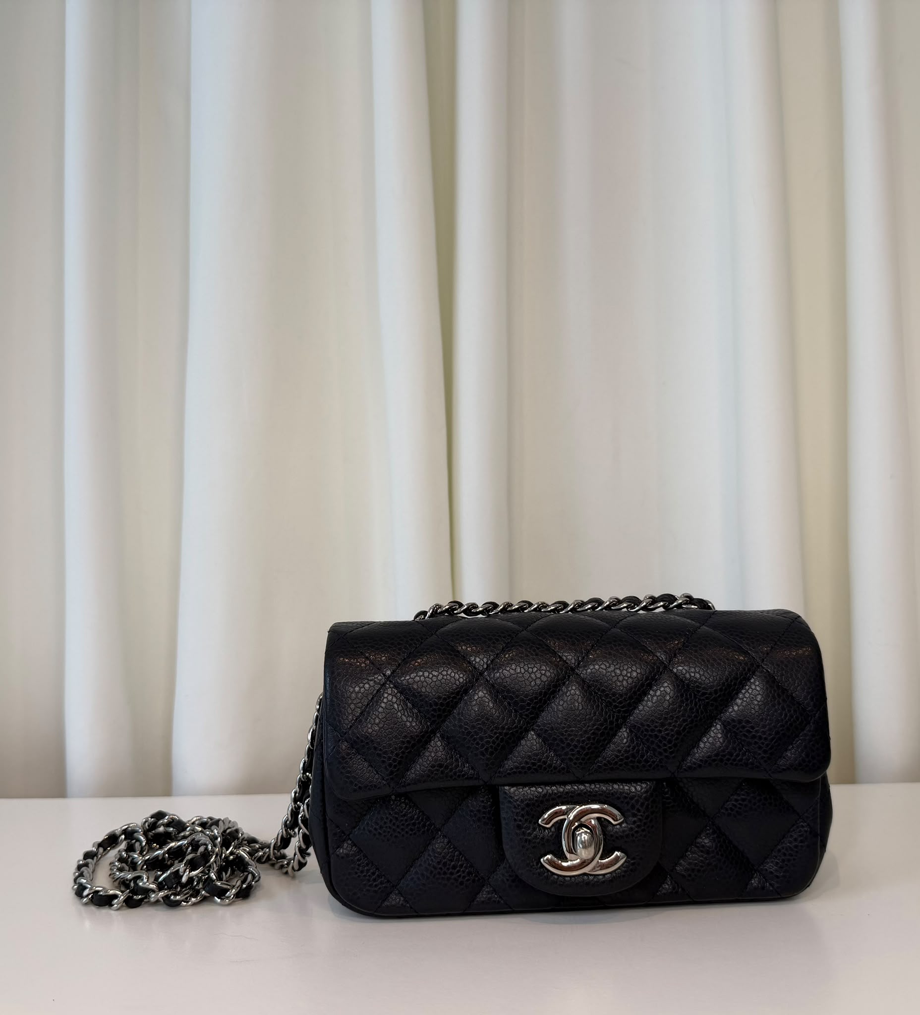 Chanel mini Flap 18cm caviar