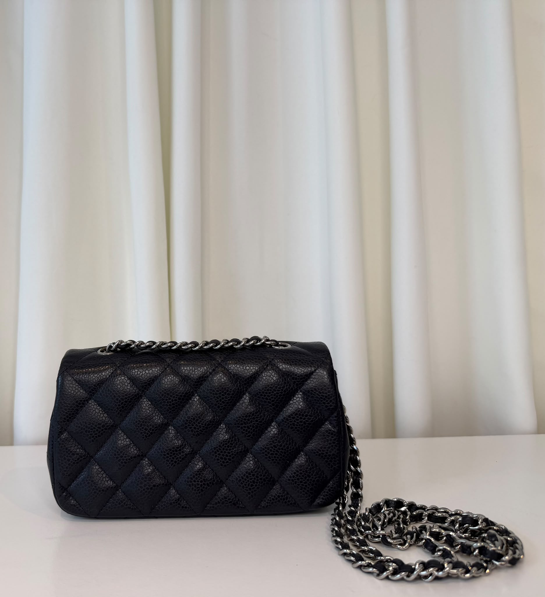 Chanel mini Flap 18cm caviar