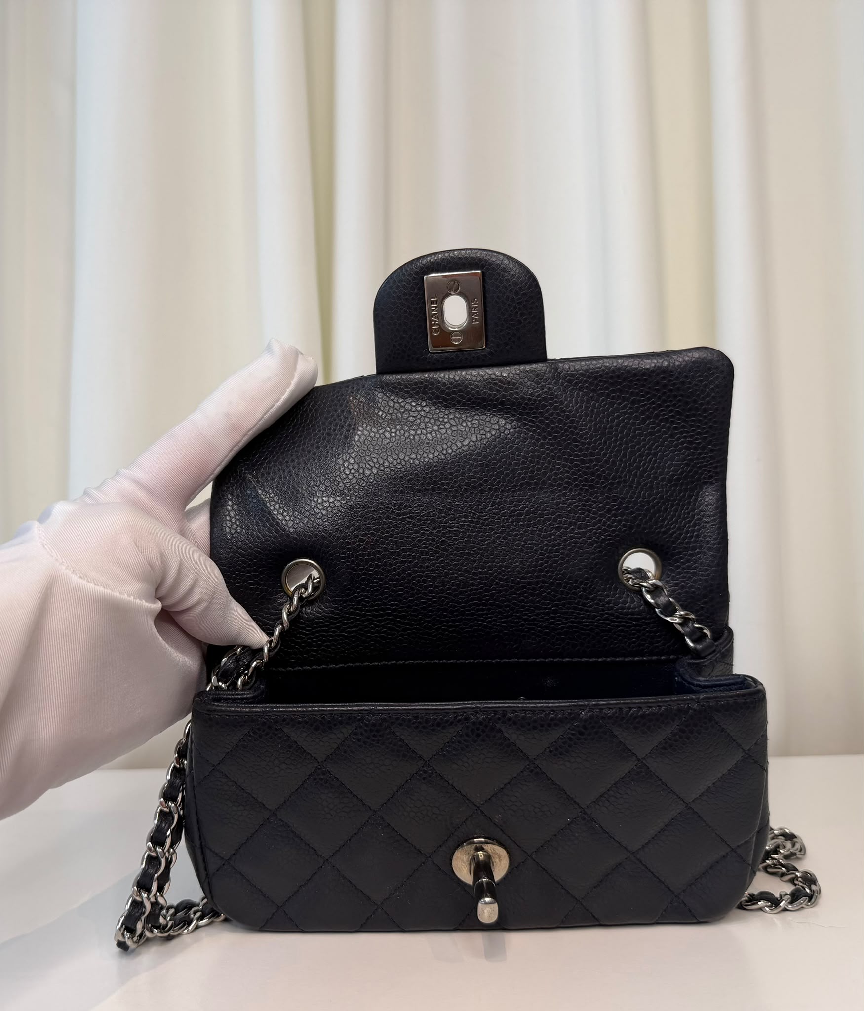 Chanel mini Flap 18cm caviar