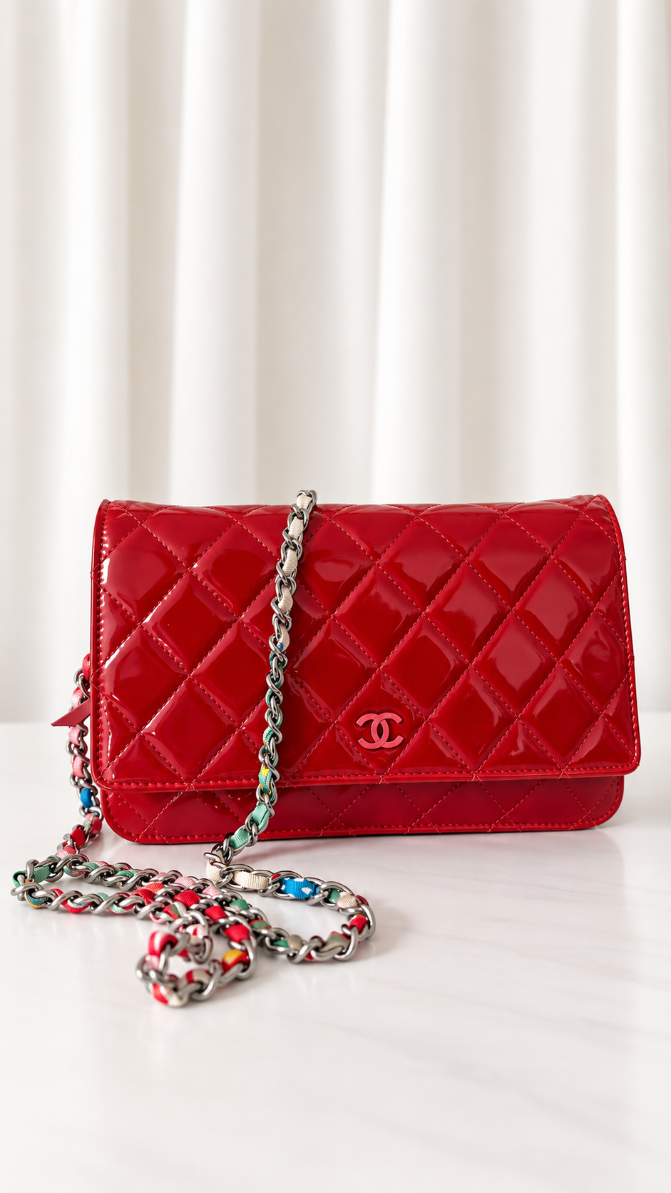 Chanel Wallet on chain (WOC)