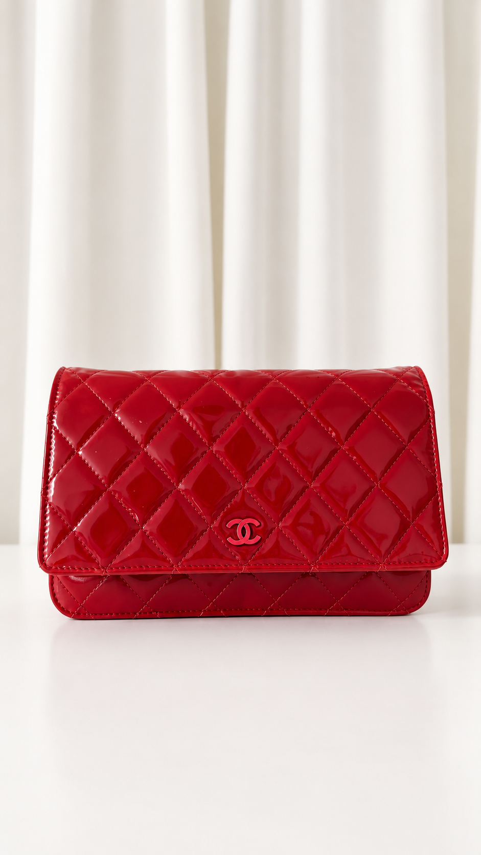 Chanel Wallet on chain (WOC)